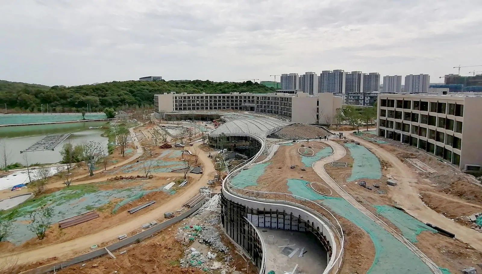 Club Med & Fraser Apartments, Nanjing, China, view 3