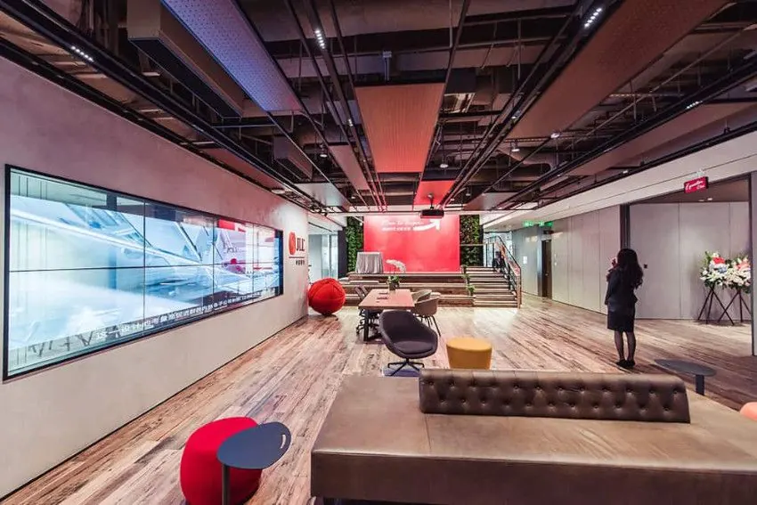 JLL Headquarters, Shanghai, China, view 2