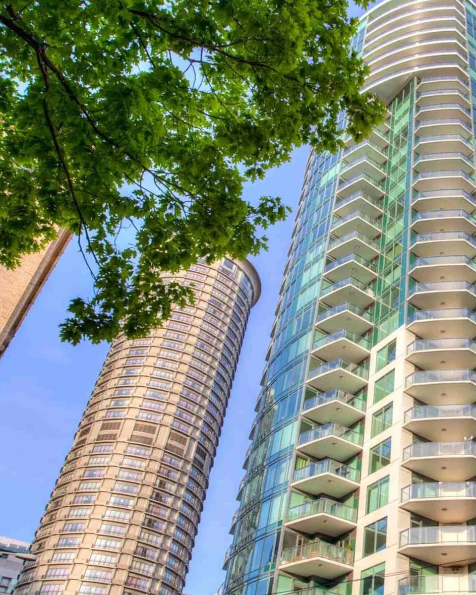 Escala condominium tower, Seattle